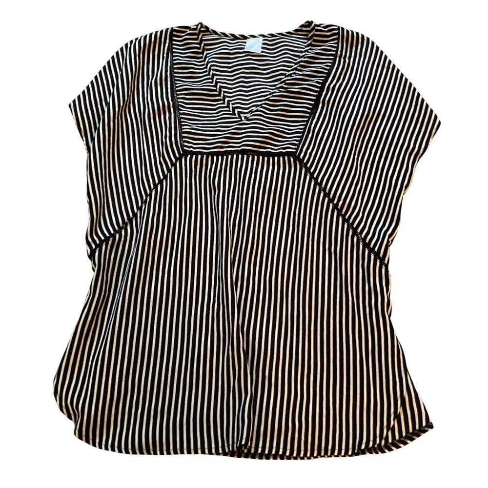 Xhilaration Womens Black White Striped V-Neck Blouse Crochet Trim Medium